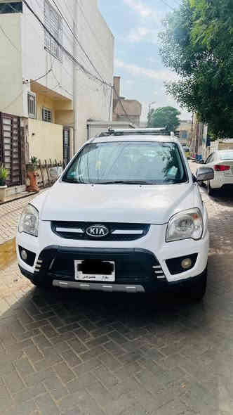 السلام عليكم

سبورتج 2009 وارد كوري 

3 قطع صبغ جاملغ و باب عكس السايق و صندوك بدون دواخل 

رقم بغداد باسمي 

 4 سلندر مكينه 2000 دوش 

داخل اسود جلد  

 ABS

كير ومكينه نظيفة  

 4 دسك 

تخم تاير جديد 

تبريد ثلج ❄️ 

ويل كب 

AUX 

السعر 120 و بي مجال 
للتواصل ***********
