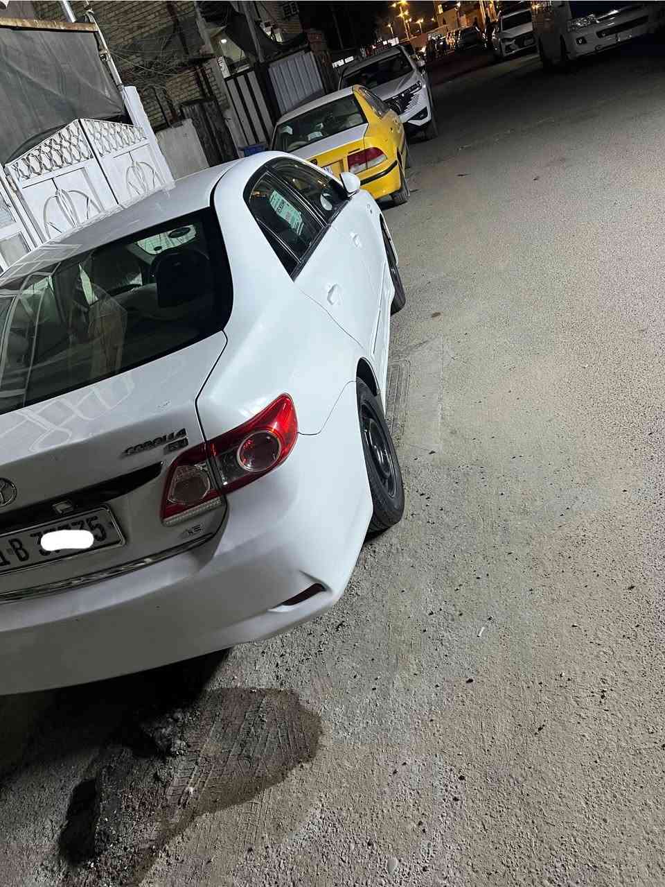 سلام عليكم 
كورلا 2011 خليجي مال شركه عامه 
بيه جملغ مامي صبغ بيه شبيرين بل باب قبق جنطه نصه صبغ
سياره جاهزه صدر مامي خلفي جديد 
تخم تاير جديد 
باتري جديد 
سياره بسمي رقم بغداد الجديد 
سعر 117 بيه مجال 
***********
مكاني بغداد البنوك
