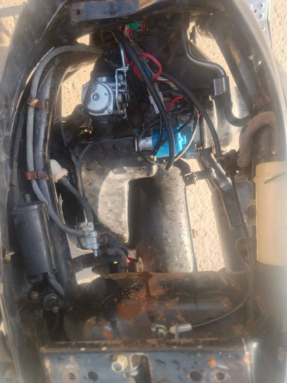 ماكس عدلة
بوشة 49
شغالة هندر
 ونكره سلف
دراجة حلوة يرادلها كفرات بس
سعرها 350 مكاني كربلاء
***********
