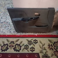 مقعد كشن خلفي • بطانة باب أمامي • قطع غيار