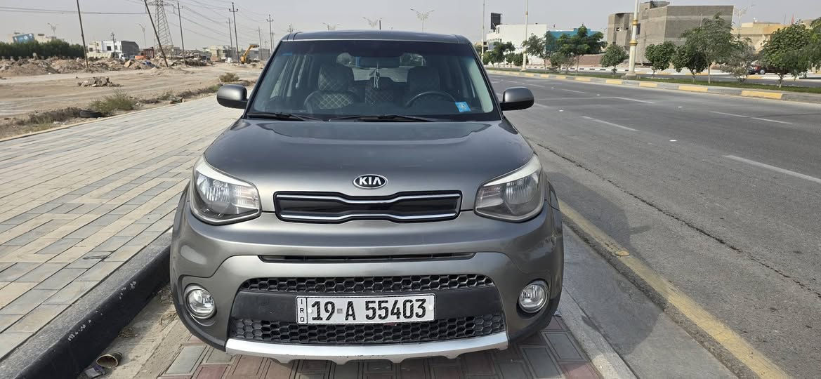 صول موديل 2018 رقم كربلاء محرك 2000 مواصفات عادية 
كاميرا /شاشة كبيرة /تحكم ... حادث موجود بالصور موقع السيارة كربلاء  
تواصل ***********
