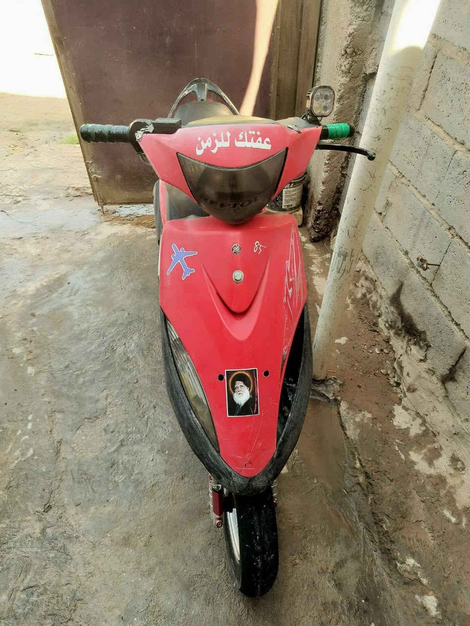 دراجه ماكس عدله نظيفه
للبيع السعر 500 بيها مجال 
للتواصل ***********
