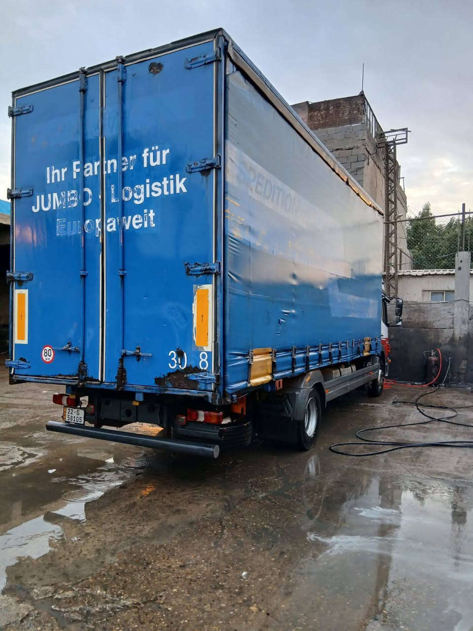 السلام عليكم ورحمه الله وبركاته عندي هذا البدي للبيع طول ٧ و٤٠ ارتفاع ٣ أمتار كاعيه خشب بلادي السعر ٢٠ وبيه مجال أي استفسار على الرقم *********** أبو مصطفى مكاني بغداد
