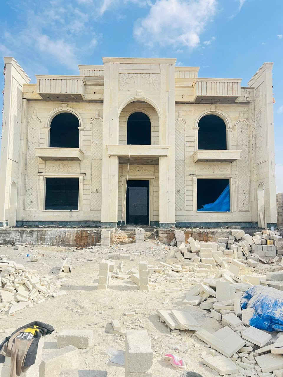 السلام عليكم.. الحمدلله تم انجاز عملنا حجر حلان في الحجاج بيوت الأخوة.. جاسم الجومات.. و. قاسم الجومات.. للستفسار اتصل.. *********** كادر ابو همام
