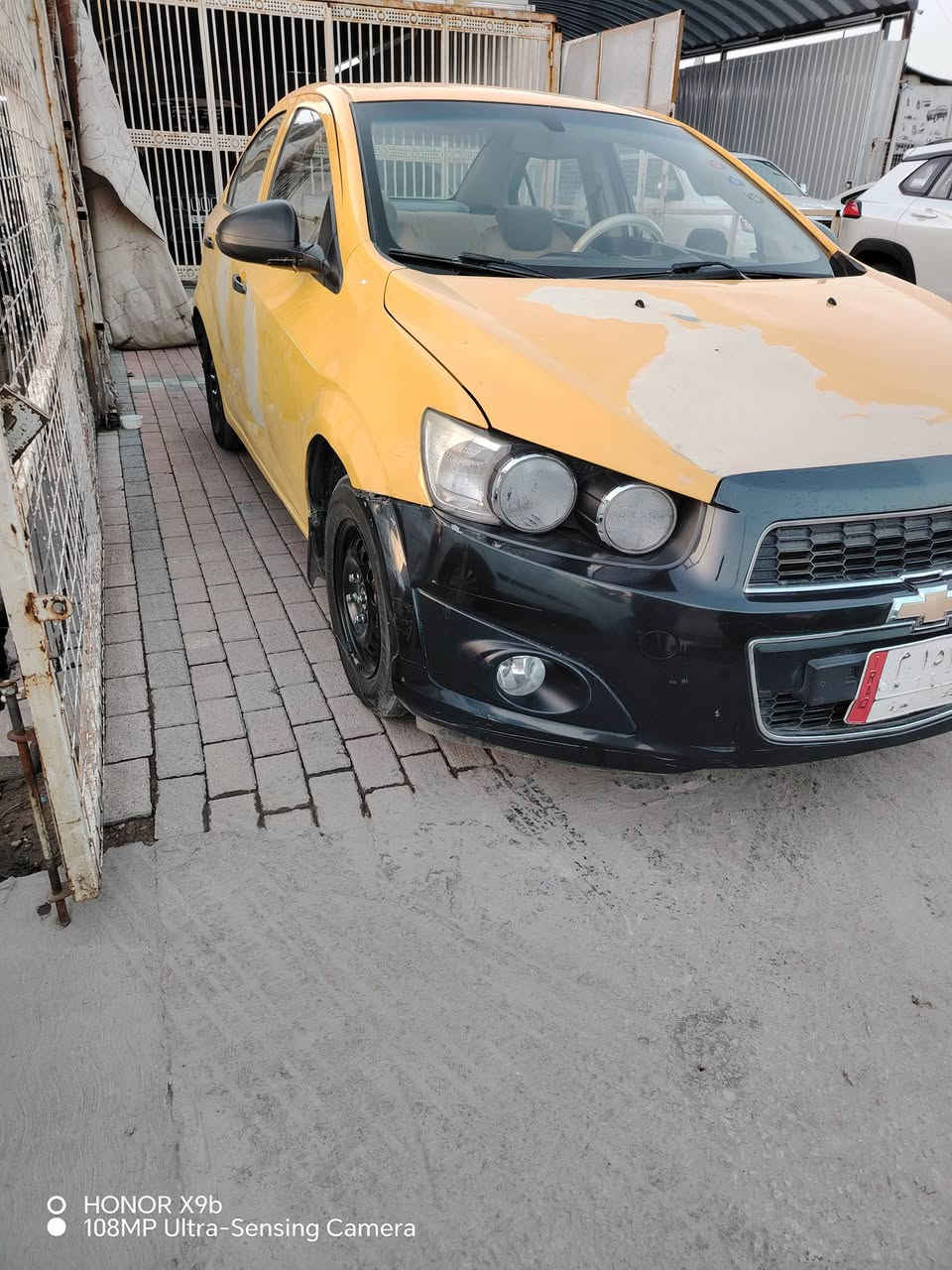 السلام عليكم شوفر مديل 2012 بيه طخات بدون دواخل بدون تبديل مكينه تبريد تخم تايركفاله مداور ثاني يوم العنوان شارع الفلاح الرقم *********** السعر 52
