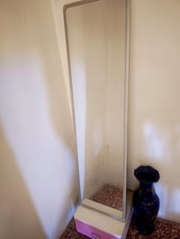 للبيع • غرفه اخشاب