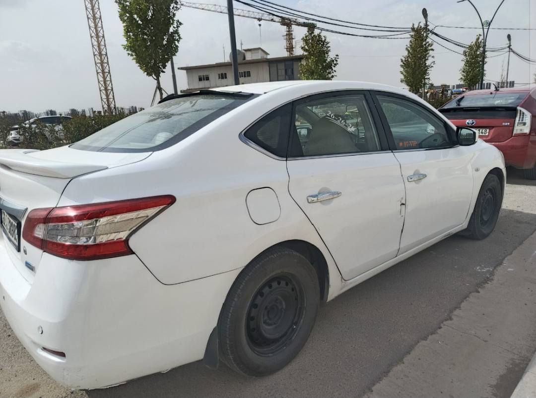 سينترا خةليجي موديل 2015ي سپي بةفري بؤ فرؤشتن
يةك پارجة سبوغة دوو بستي كارتة 
مةكينة 1.6 
گير و مةكينة عةيبي نيية 
سةيارةكة تونت و تؤلة تازة پيش و پشتي تونت كرايتةوا  تةقة و رةقةي تيانيية  جوار تايةي نوية  سحري 110مةجال
سةنةوي هاتا 2030نوية  ژمارةي تةلةفون و واتس ئاب لةسةرة *********** أربيل, العراق
