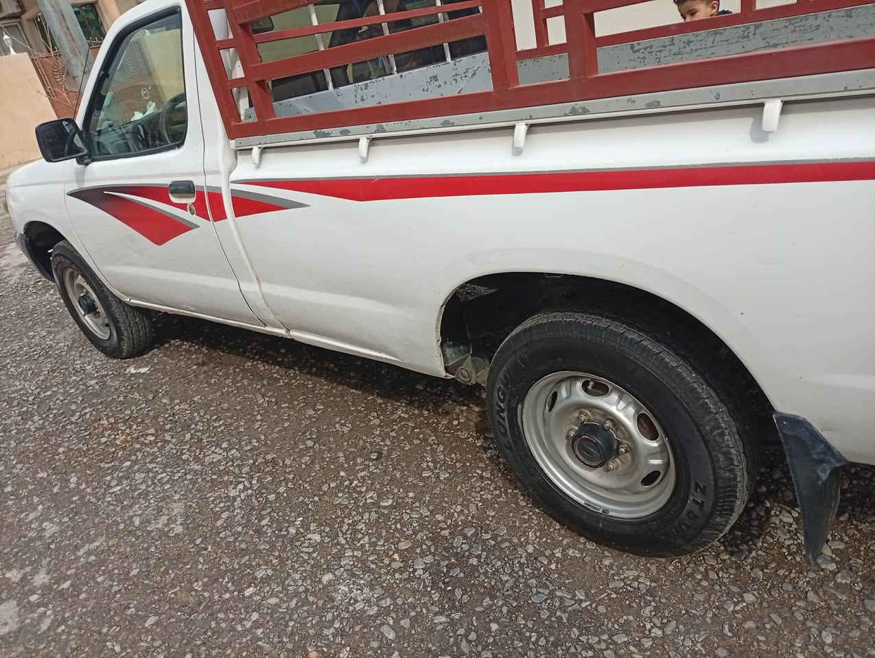 نیسان 2002ئارمی پلاستیکی سلێمانی دوپارجەی ڕەشە بونید وچەمەلەخ بێ ناووگرتن بەشەرتی گێڕو مەکینەو اکسل 77  معامە لەسەیارەیەکی جوان و بێمەسرووفە ڕاستەو خۆ بۆناووئیش ***********
*********** سەیارەکە هیمن نیە ئەمە ژمارەی خاوەنیەتی
