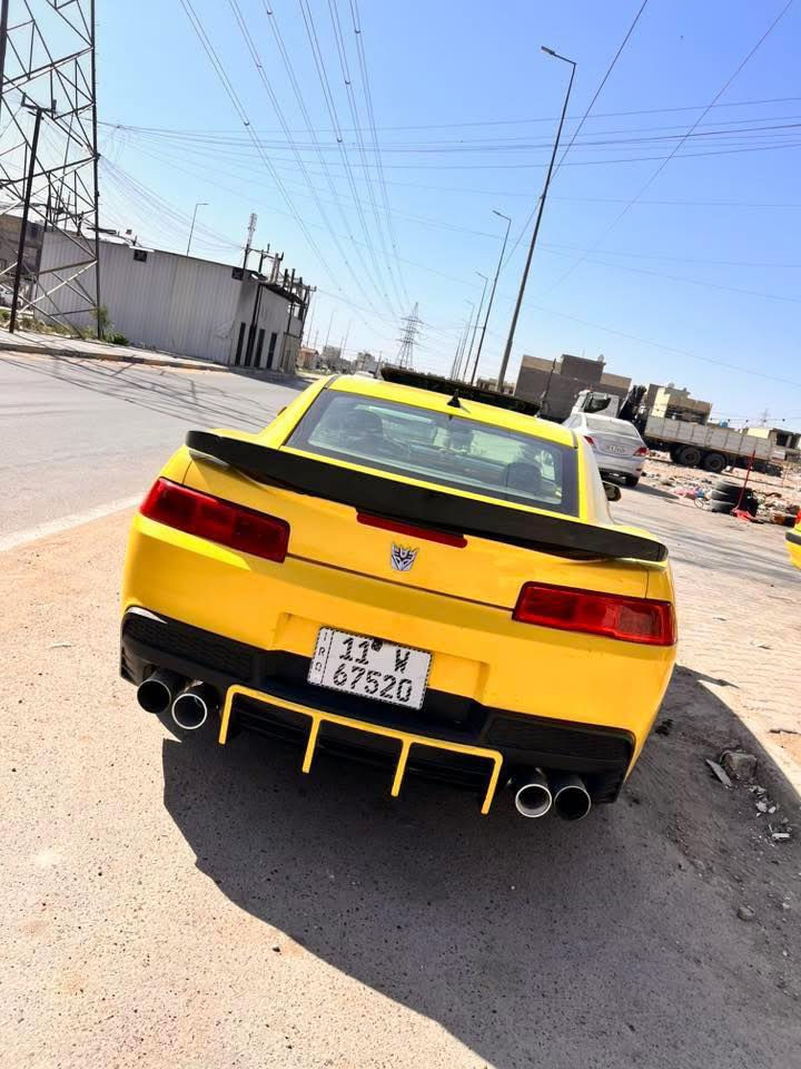 كمارو 2014 فول مواصفات فتحة سقف غرفة جديدة للبيع ماشية 95 الف بيها قطعتين ب اسمي السيارة تحويل ثاني يوم رقم انكليزي جديد هزة جديدة مصفرة من كلشي 
مكاني بغداد الاعظمية للتفاصيل اكثر ..
***********
