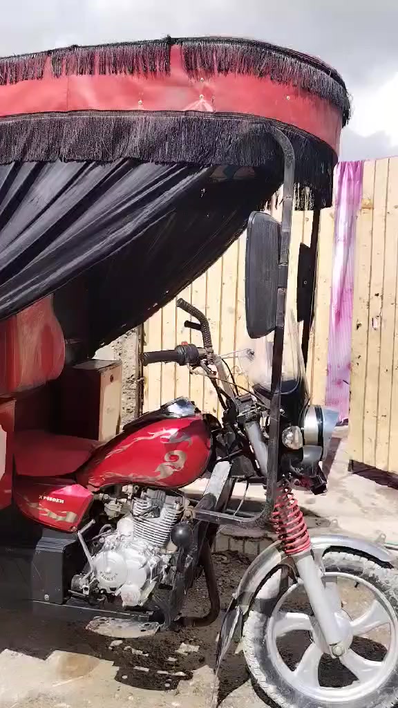 ستوته 2020
مكينة 2025 شرط ما مفتوحة 
شاصي شرط
وايرمنيه كهربائيات كلها شغاله 
مكاني موصل ايسر حي الكرامة 
***********
