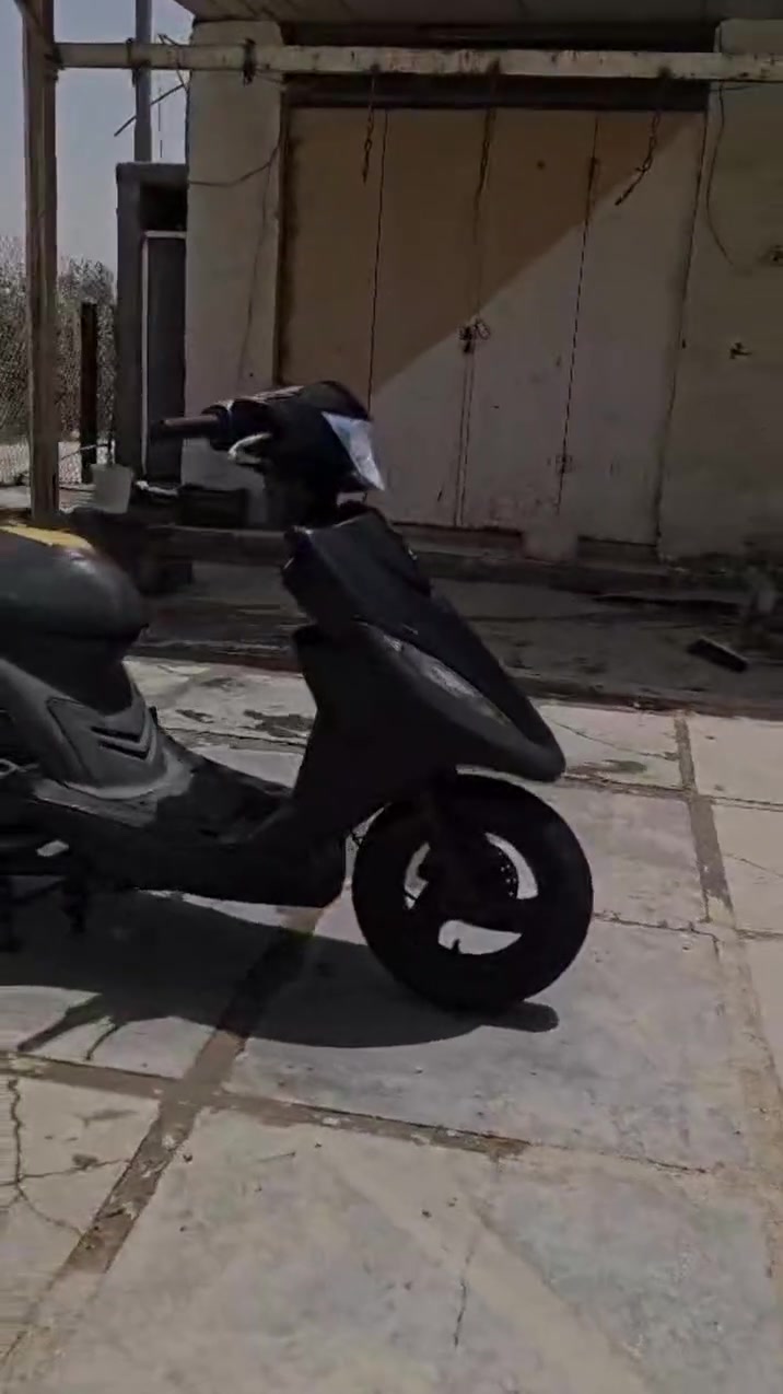سلام عليكم ماكس عدله محرك ما محطوط عليه صبانة دراجه شوفت عينك  كلشي شغال بيه ٨٠٠ وبيه مجال 
***********
