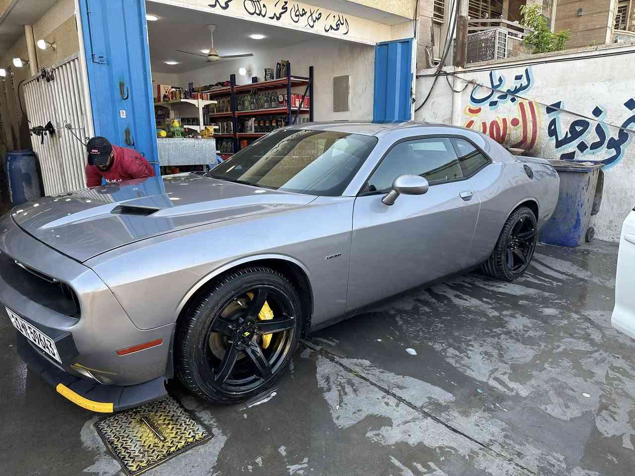 دوج چالنجر SXT PLUS 2018
لون سلڤر
ماشية 53 الف ميل
رقم بغداد بأسمي
المواصفات
دفع خلفي
فتحة سقف
دواخل جلد
شاشة كبيرة
ستيرن كهرباء
كرسي كهربائي
كشنات تبريد و تدفئة
رادار جانبي
تحديد مسار
مثبت سرعة
حساسات خلفية
تحديد مسار 
تحكمات ستيرن
شفتات
سبورت مود
سستم صوت هارمن كاردن
تشغيل عن بعد
الاضافات
منظومة زينون 200$
دمام هارمن كاردن 300$
شوتة K.N بـ350$
اكزوز كات باك 400$
وين نجمة خسفة قوية حجم 20 تو سايز

السعر 175 وبيه مجال

الضرر جاملغ الخلفي مصبوغ اثر حادث بالعراق وطخة بالبراكيت
دخول السيارة كلين تايتل و يوجد بارد بالبنيد و والباب 

مكاني بغداد البلديات شارع المصرف
***********
