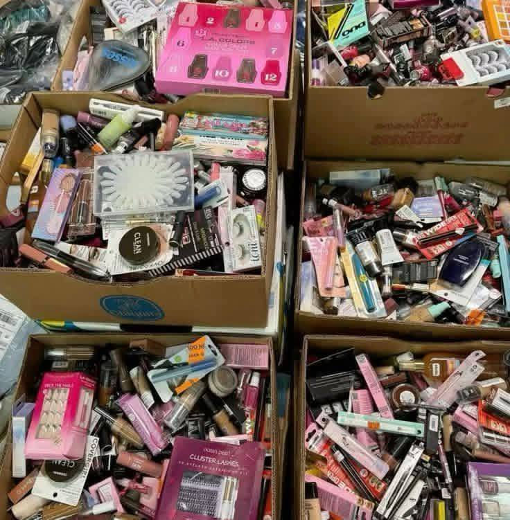 عرض رمضاني
مكياج وعنايه جيس ب25 وتوصيل مجاني


**إذا كنت صاحب هذا الإعلان وتريد حذفه لأي سبب، رجاءا أرسل رسالة إلى الدعم الفني**