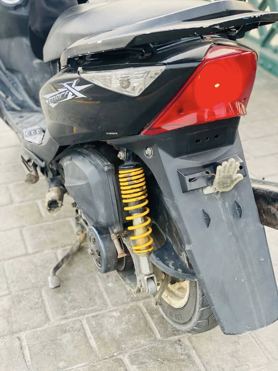 سلام عليكم دراجه ثعلب 🦊كلش نضيفه كهربائيه عمت شغاله مكينه ناعمه كلش كفرات ختمم واحدد دراجه كلش نضيفه اي نقص ما بيها ملاحضه قبق كلجات موجود اني فاتحه جماليه لدراجه سعرها 475ولحد يضل يسولف بكيفه اتصل وبخدمتك مكاني بغداد الحريه شارع 30 قرب اسواق مريومه رقم تليفوني ***********
