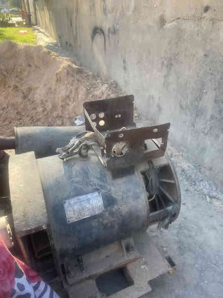 للبيع توليد ٣٠ كيفي ثري فيز نحاس بسعر ٤٠٠ الف قفل العنوان بغداد ***********
