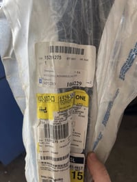 ربل پلاستک زجاج امامی الفینیە سوبربان ، سلفرادو اصلی شرکە  ٩ تخم موجود...