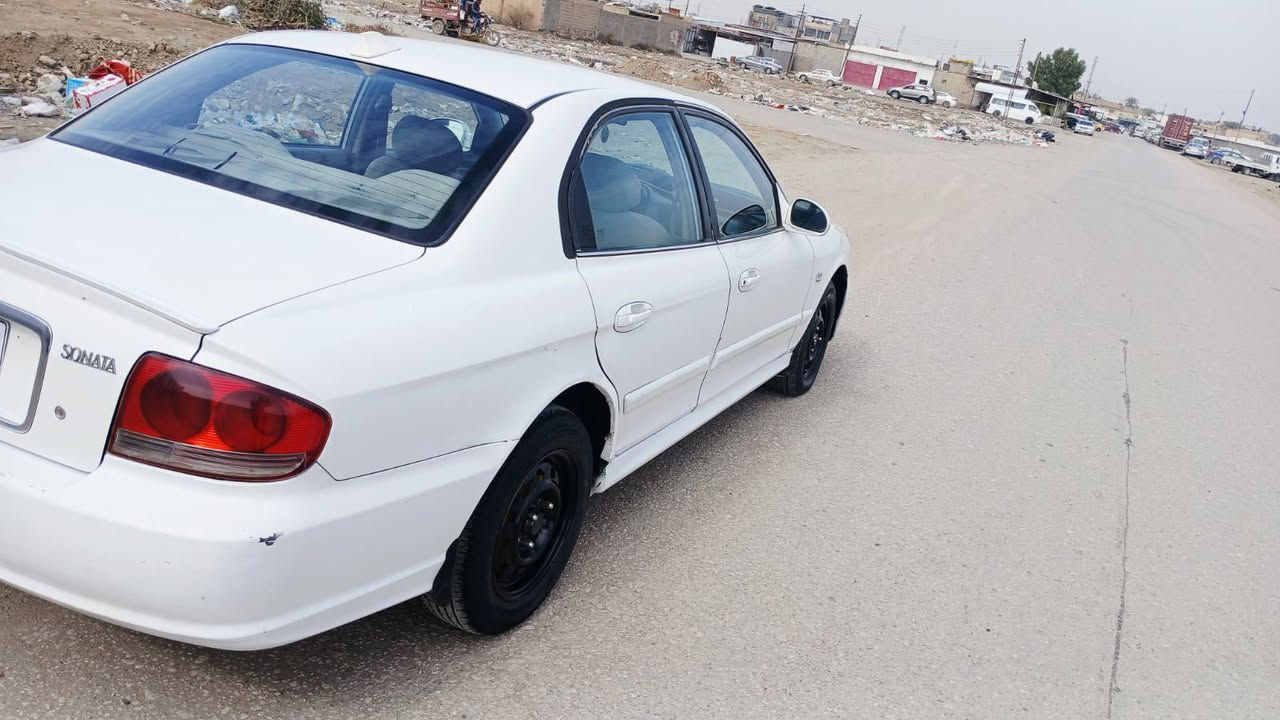 السلام عليكم سوناتا خليجي ٢٠٠٣ 
بيها صبغات تقريبا ٥ قطع 
بلادي السياره محرك ٢٠٠٠
محرك كير تبريد حداديه جاهزه
رقم انكليزي بغداد باسمي 
السعر ٦٦
بابل المحاويل حصن جعفر 
***********
