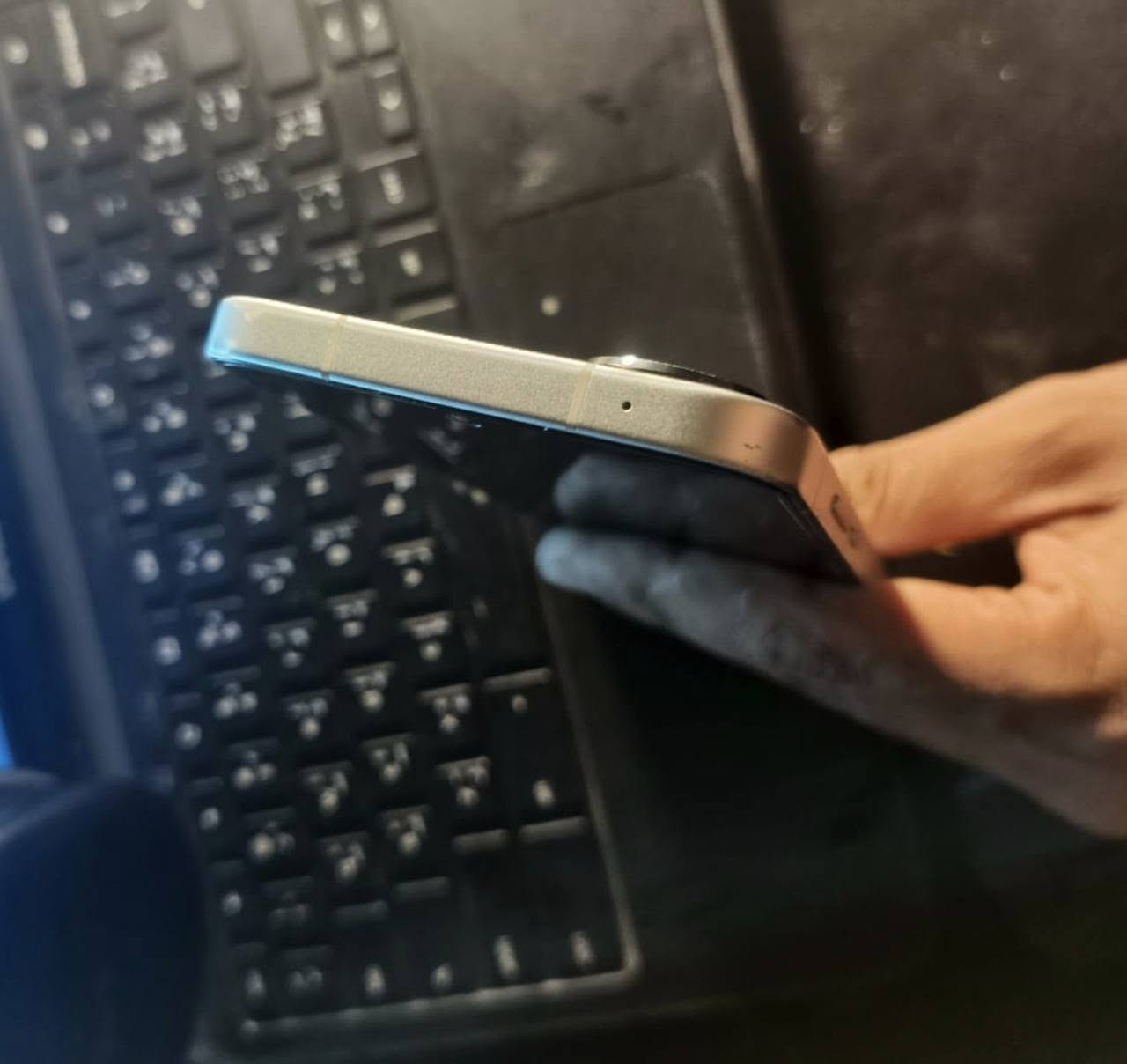 جهاز POCO F7 للبيع سعر 475 وبيه مجال
الجهاز صالة شهرين يمي بطارية 99 مكاني بغداد 
للتواصل 
***********
