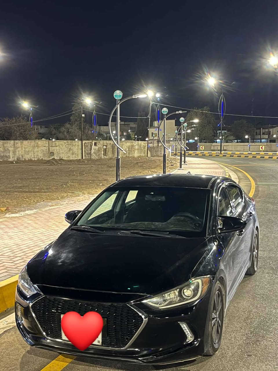 مواصفات se لون اسود
1.محرك 2000 دوش المرغوب✈️
2.لايت زينون
3.شاشه كبيره لمس
4.تحكمات ستيرن
5. ثلاث انظمة قياده(نورمل. ايكو. سبورت) 💀
6.تراكشن(مانع انزلاق)
7. كير اوتوماتيك AT المرغوب
8.ماشيه 146 الف بس
السياره مواصفاتها معروفه وسياره مرتبه الضرر بامريكا بس البنيد وبلعراق صاير بيها مكانات بارد وفحص موجود السياره سعرها 118وبي مجال او المراوسه حسب القناعه الرقم ***********  مكان السياره موصل ايسر
