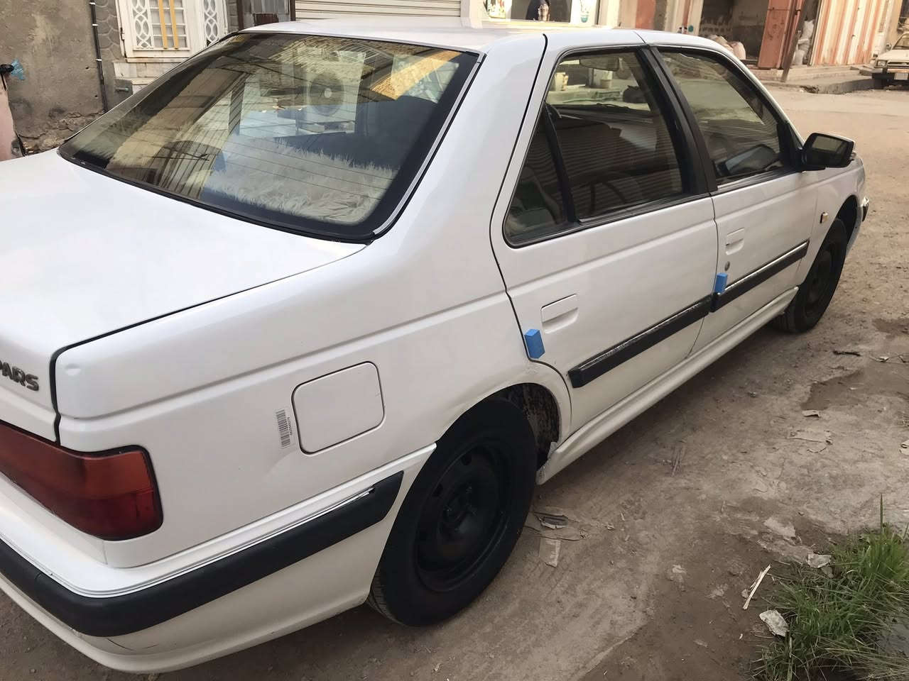 بيجو بارص موديل 2015 رقم نجف بسمي بيها جاملغ وبنيد صبغ فقط جاهزه مكينه كير حداديه تبريد تخم تاير مابيه نقص السعر 47 وبيها مجال *********** عنوان السياره /ذي قار قضاء الرفاعي
