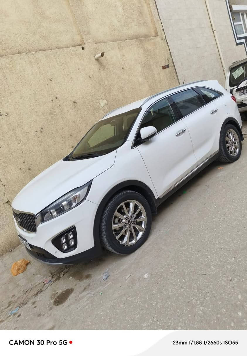 ‏كيا سورنتو للبيع او مراوس بأقل (محتاج فلوس)
‏موديل 16 ماشيه 130 
‏الكشر كفاله بدون اي شي 
‏المواصفات معروفه 
‏رقم بغداد انكليزي بأسمي 
‏سنويه جديده 
‏العنوان نجف حي ميسان قرب النفق 
‏السعر 220 وبيهه مجال 
‏***********
