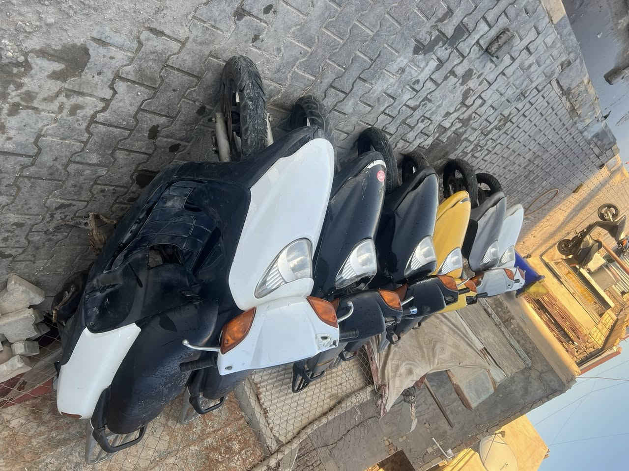 يا الله دراجات ياباني سبيسي لعدد (6)لبيع أبيعهن شلع  سعر لوحده   (350) وبيه مجال متواجد خاص  وبيع مفرد


**إذا كنت صاحب هذا الإعلان وتريد حذفه لأي سبب، رجاءا أرسل رسالة إلى الدعم الفني**