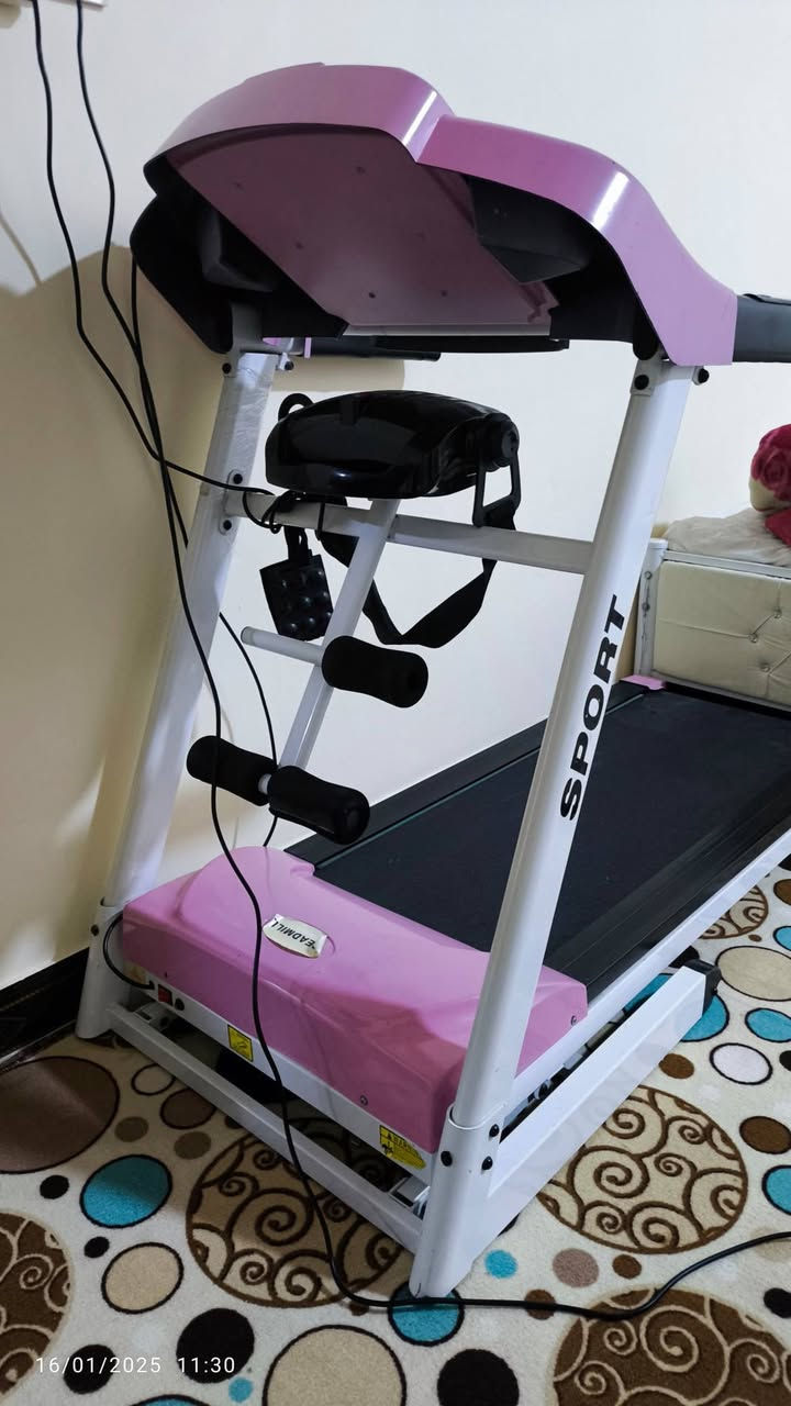 سلام عليكم جهاز ركض للبيع فول مواصفات مستعمل قليل مكاني بصره زبير ***********
