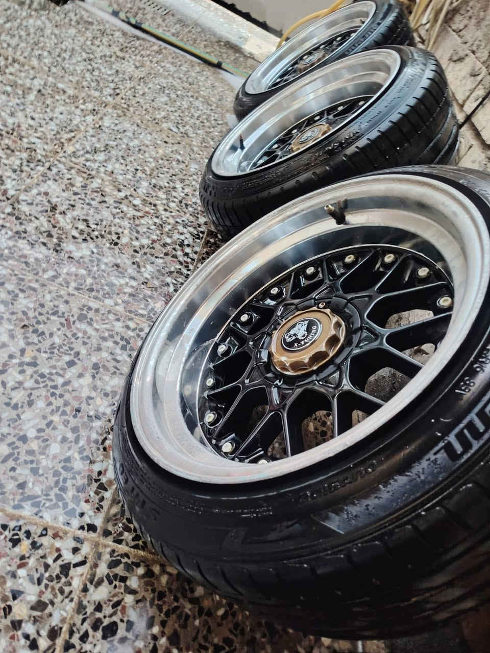 السلام عليكم تخم ويل حجم 16 تو سايز 4 ستد للبيع فقط نضيف وتايرات نضيفه وياله بس واحد بيهن تصليح بسيط جداً مكان الحسينيه سعر350


**إذا كنت صاحب هذا الإعلان وتريد حذفه لأي سبب، رجاءا أرسل رسالة إلى الدعم الفني**