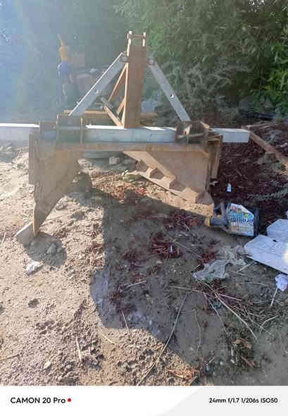 مكينه عنتر رقم وسنويه جاهزه مع فدان ومعدلان مكاني واسط نعمانيه السعر ب5ملايين *********** رياض الخبراء
