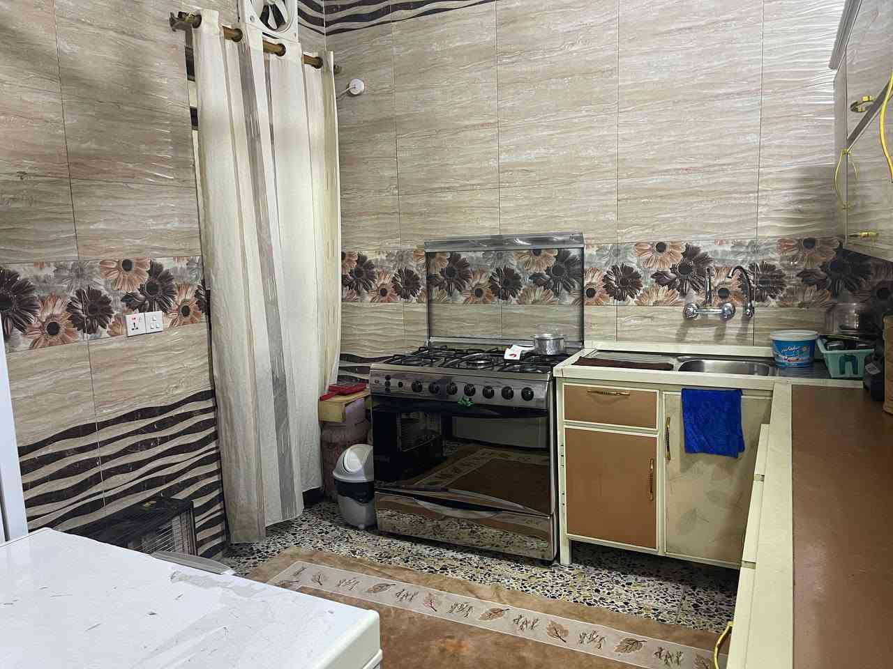 السلام عليكم بيت للبيع 50متر طابقينونصف في منطقة الثعالبه في ال 11الف للاستفسار
 ‏‪***********‬

