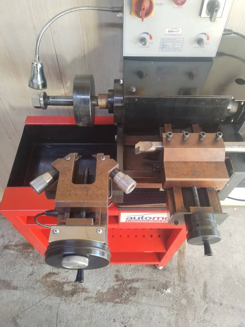 اخوان هذا صفر ما مستعمل بس فحص اذته  بس تصفيره خشن عل مود هاذ ابيعه 14ورقه والله  ما جبت علي مصلح احتمال الماز غير شي ما اعرف عاذ حساسات توقيف كامل ***********
