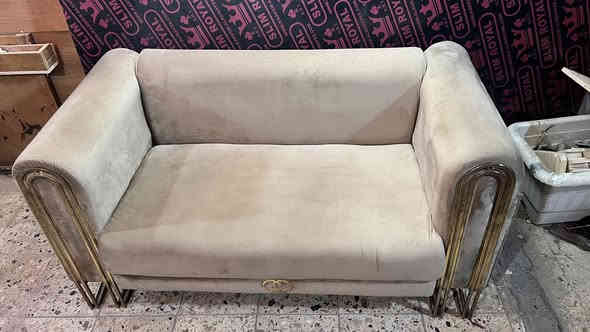 تخم مستعمل عشره مقاعد ستعمال ٩ اشهر مقعد سبرنك نضافته  ٩٨ بالـ١٠٠   بضمان سنه كامله اي كسر  سعر٣٠٠ بي مجال  مكان بياع شارع عشرين مقابل مصرف رشيد   ***********
