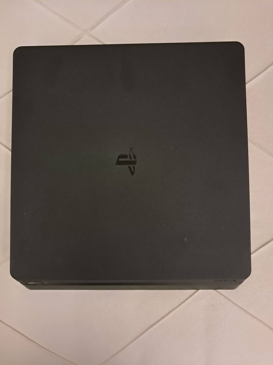 سلام عليكم بلي فور سلم اونلاين نضيف جدا  الجهاز اول مانزل اشتريته يعني مو مال باله ولا مجدد ومعا كامل ملحقاته ويدات عدد2اصليات مال وكاله سوني  اقراص عدد3  نضيفات كلش السعر 270وبي مجال المكان بغداد


**إذا كنت صاحب هذا الإعلان وتريد حذفه لأي سبب، رجاءا أرسل رسالة إلى الدعم الفني**