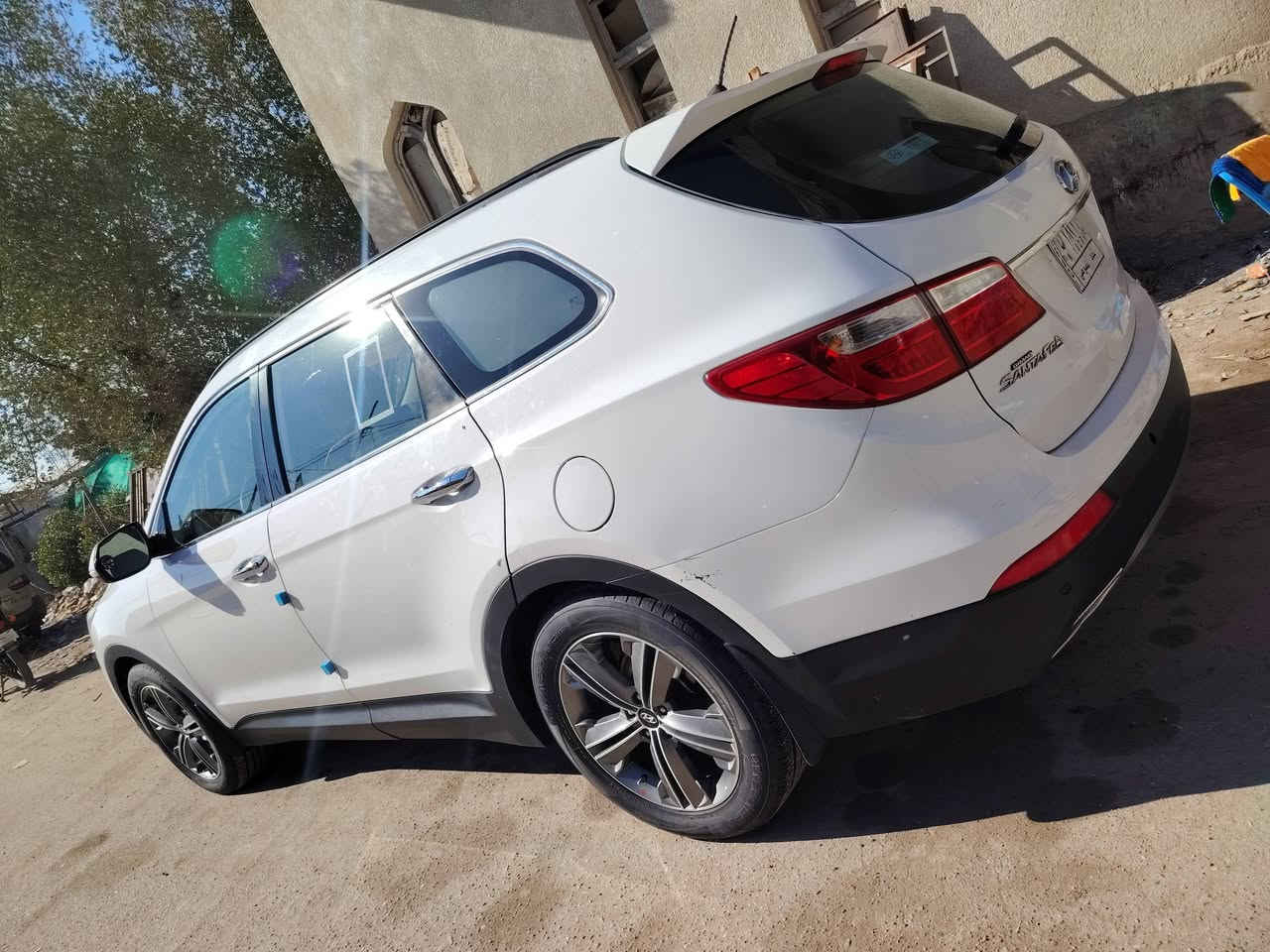 السلام عليكم
للبيع سنتافي خليجي ٦ سلندر موديل ١٥ كراند ابيض سبعة راكب ثلاث قطع تبريد رقم بغداد فول مواصفات

رقم انگليزي سنوية وهزة جديدة الاتصال على الرقم 
*********** 

السعر ١٧٥ ورقة وبيهة مجال
