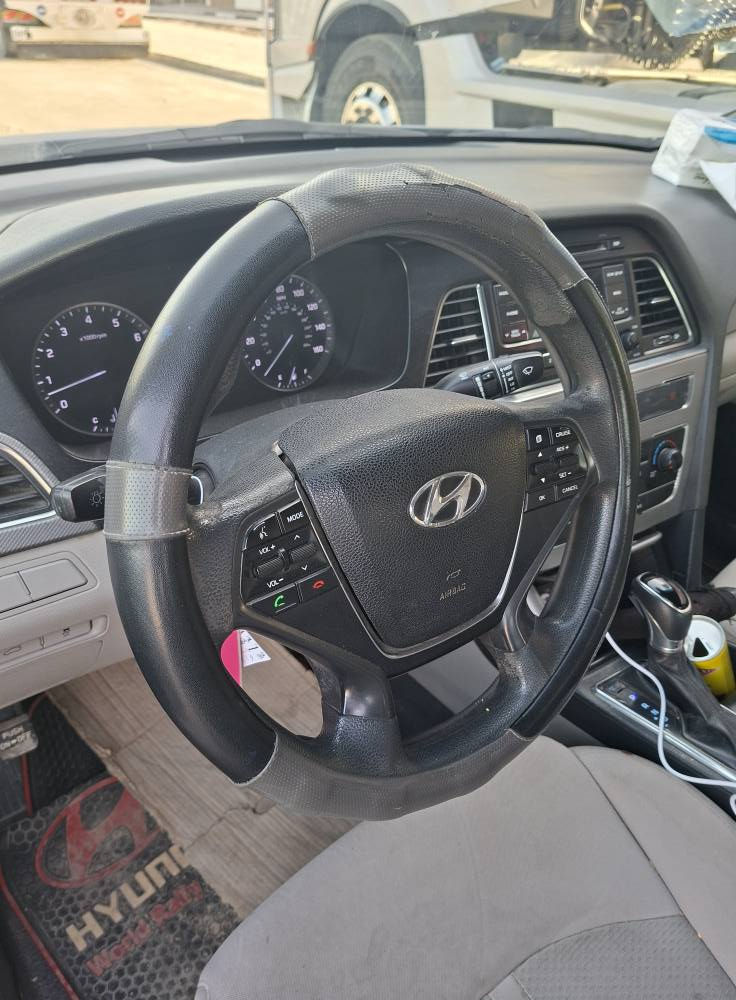 سلام عليكم 
سوناتا ٢٠١٧ وارد امريكي حادثهة جاملغ وباب سطحي مابيهة دكة جاكوج لالغد ولا شاصي واني صبغت البنيد وجاملغ الايمن بالبدايه كير مكينة كفالة مامفتوحات صدر تبريد ماشيه ١٤٠ رقم اربيل وكالة عامة بااسمي تحويل ثاني يوم بيه طعجتين بسيطات بالقمارة مال تحميل السعر ١١٤ وبيهة مجال 
*********** بابل المسيب
