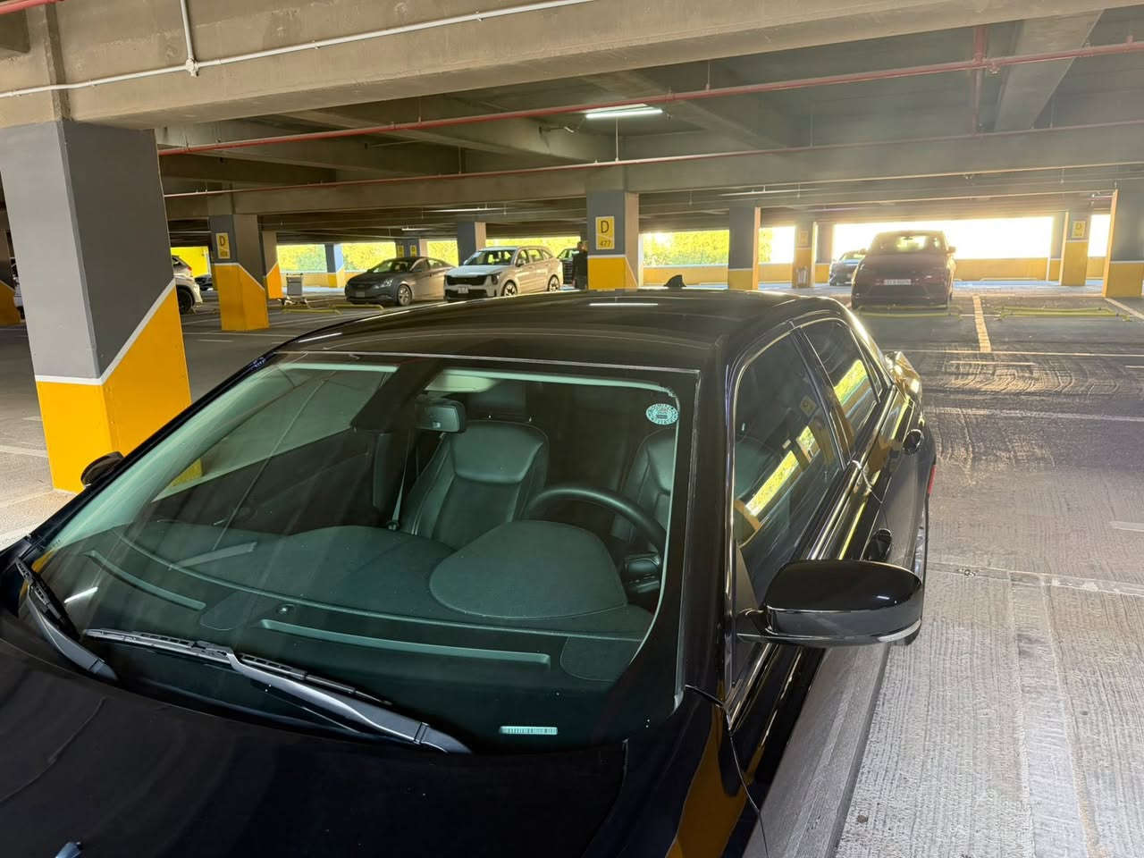 السلام عليكم
للبيع فقط (c300) 2021 اصل اسود ملكي
مواصفاتها
كشنات جلد تدفئه تبريد + خزن ميموري + دركه هيتر + نقطه عمياء + برده خلفيه + كامره وحساسات + مري تعتيم 
مغلف الجام بلورايز + عدسات led للمازدات  (نهار )
السيارة نظيفه بمعنى الكلمة بالعافيه على الياخذهه
حادثها جاملغ وشويه من البنيد بدون دواخل ابيع قطعتين(صور الحادث مرفقه مع المنشور)
ماشيه 41 الف حقيقي 
رقم اربيل بأسمي تحويل ثاني يوم 
مكاني بغداد السيدية 
السعر المطلوب 270 ورقه
للتواصل ***********
