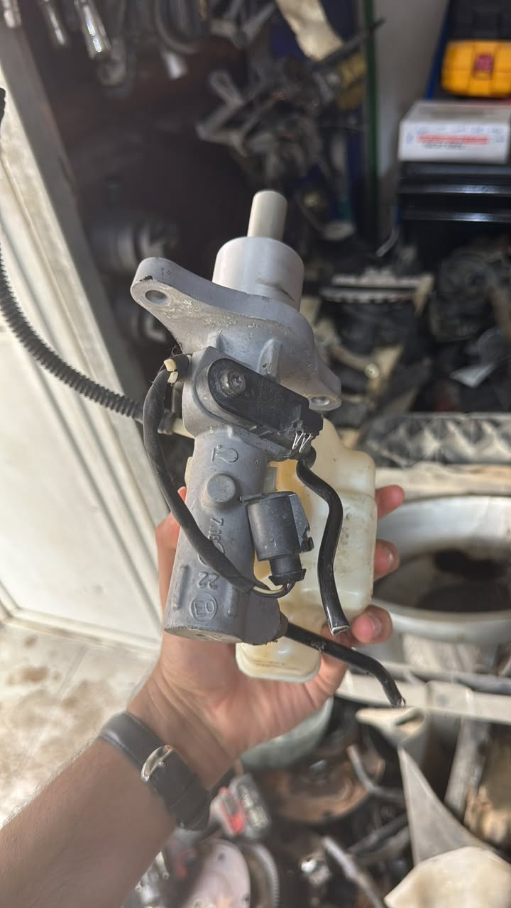 مركز بيتل
تصفيه محل وتخفيضات
متوفر حدادية - تبريد - كماليات - تفصيخ - زيوت وفلاتر 
بيتل - باسات - جيتا - تيكوان - كولف - اطلس 
جميع الموديلات 
العنوان البصرة التنومة شارع 40
تواصل ***********
يوجد توصيل جميع المحافظات
