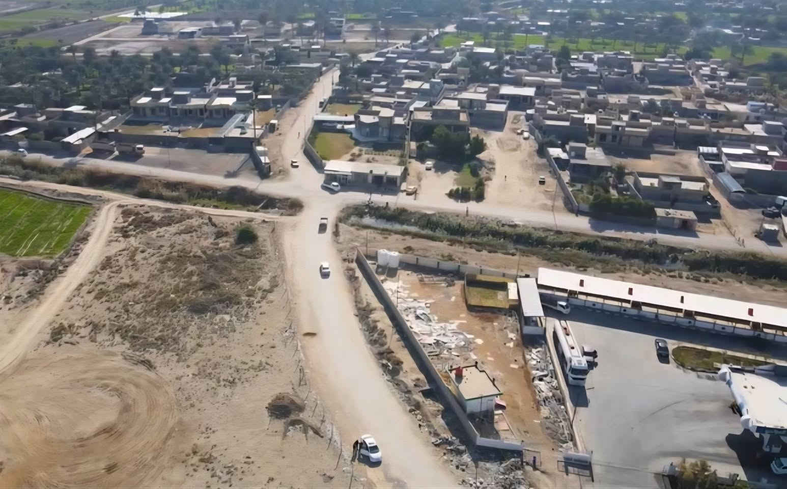 للبيع قطع أراضي سكنية 🔥
📍 الموقع: النيل – قرب بنزين خانة النيل
📐 المساحة: 200 متر مربع لكل قطعة
📜 السند: 25 زراعي
💡 الخدمات متوفرة: ماء – كهرباء – تبليط
💰 الأسعار: مختلفة حسب موقع القطعة
✔️ سعر مناسب جداً
📞 للاستفسار الاتصال على الرقم:
***********
أو مراسلة الصفحة على الخاص
فرصة مميزة للراغبين بالاستثمار أو البناء 🏡
