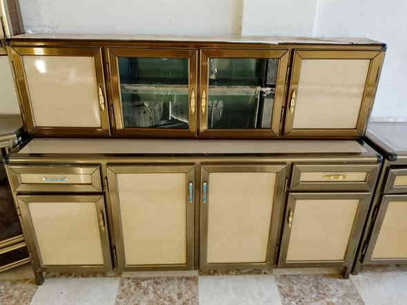 معرض يونس لتجاره الأثاث المستخدم 

كاونتر مترين مع سنك متر مستخدم 

للاستفسار الاتصال على الرقم التالي 

*********** تكريت
