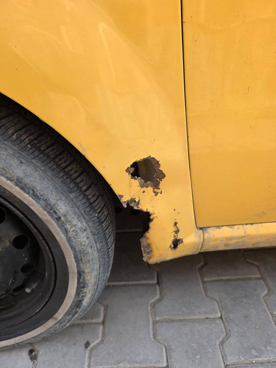 السلام عليكم ورحمه الله وبركاته سياره افيو موديل 2011 وارد خليجي اتصال على الرقم *********** السعر 60 بيه مجال
