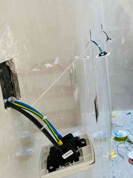 السلام عليكم جزء من عملنه داخل ذي قار نشتغل بوري سمنز تخفيض بل اسعار 30٪100 الا عوأل الشهداء ومن الله التوفيق ***********
