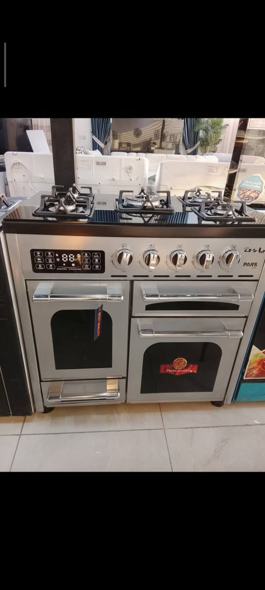 تحيه طيبه 
طباخ بلتن+كاونتر موديل ايطالي 5 مشاعل سطح زجاج 
يتوفر بلونيين 
الابيض 
الرصاصي 
تجدونها لدى معرض مشتاق العذاري و اولاده للوكلات التجارية 
***********
