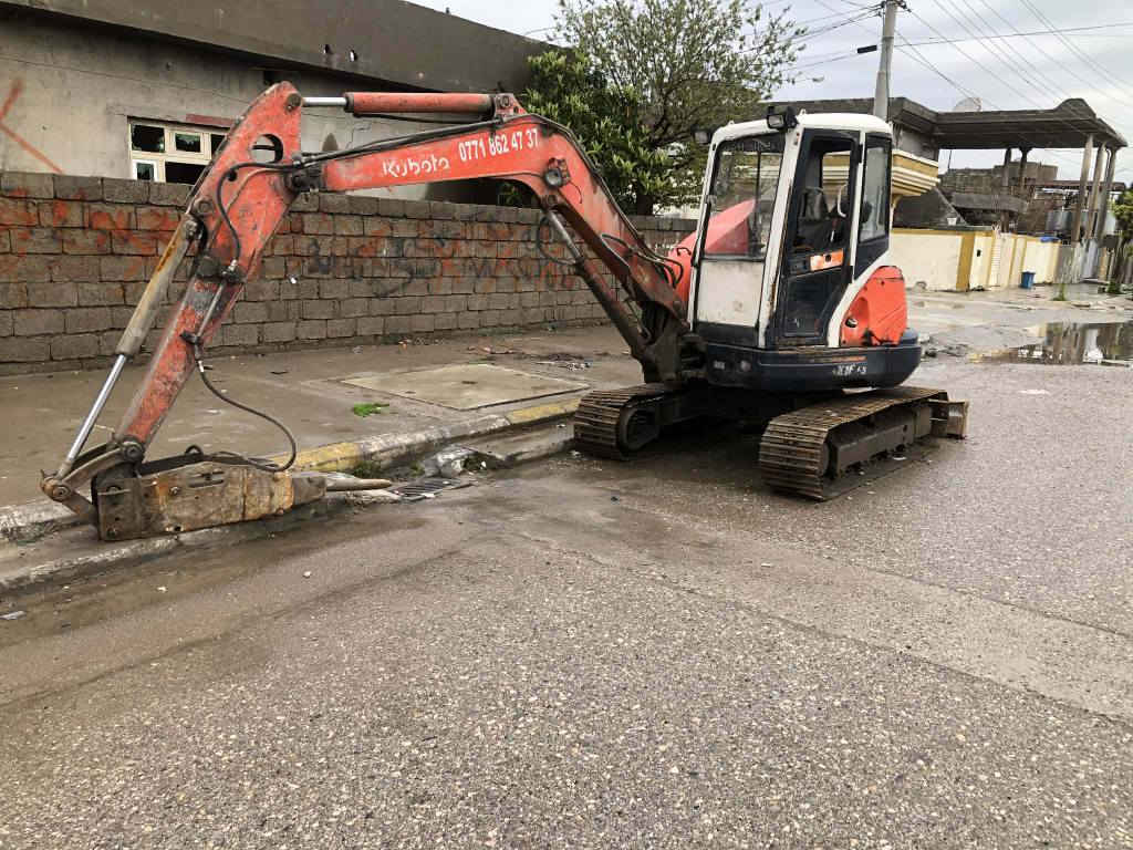 ***********                   سیعری 95$
حەفارەی کابوتەی 2001
حەجمی 50
سەنەوی تازەیەتا 2031بەناوی خۆمانەوەیە 
مەکینەو پەمپ و هەموو شتێکی مەزبووتە و جایزە بنجوين, السليمانية
