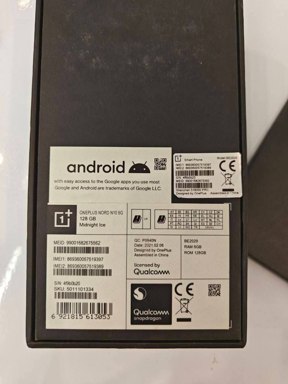 للبيع موبايل OnePlus Nord N10
الحالة: نظيف جداً – استخدام شخصي
الذاكرة: 128GB
الرام: 6GB
المعالج: Snapdragon 690
الشاشة: 6.49 إنج FHD+ بتردد 90Hz
الكاميرا الخلفية: رباعية 64MP
الكاميرا الأمامية: 16MP
البطارية: 4300mAh
الشحن: سريع Warp Charge 30W
النظام: Android

متوفر كافة الملحقات
متوفر توصيل لجميع المحافظات
السعر: 125 الف


**إذا كنت صاحب هذا الإعلان وتريد حذفه لأي سبب، رجاءا أرسل رسالة إلى الدعم الفني**