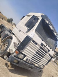 سكانيا للبيع مكينه 43 صفر6  بدون بخاركير 4/4 سنكل جوبلس رقمة شمالي صاق...
