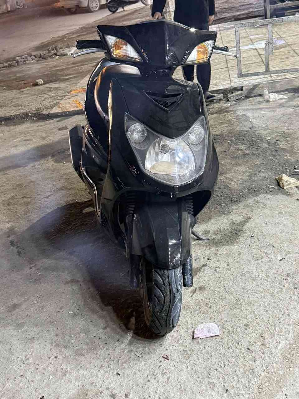 سلام عليكم سكنس فحل كابريتر كلشي شغال بيهة للبيع او المراوس بيهة كلجات رياضي مكاني بغداد ***********
