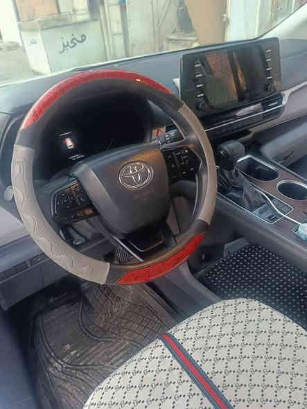 تويوتا سينا هايبرد موديل 22 ماشيه 14ميل فقط مامشتغله خط بغدادباسمي حادثهه بالصور  كفاله من الشواصي واللغد السعر 260ورقه موبايل ***********
