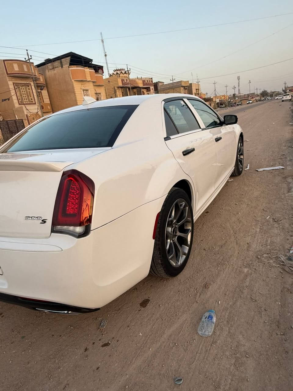 سلام عليكم اوباما مديل 2018 وارد كندي اربيل محرك 3600 مواصفات s
بانوراما فتحتين شاشه كبيره تشغيل عن بعد شفتات ستيرن عداد 260 كشنات حضن السعر 270$ وبيها مجال انشاء الله ملاحظه مكلف بنشر رقم صاحب سياره ***********
