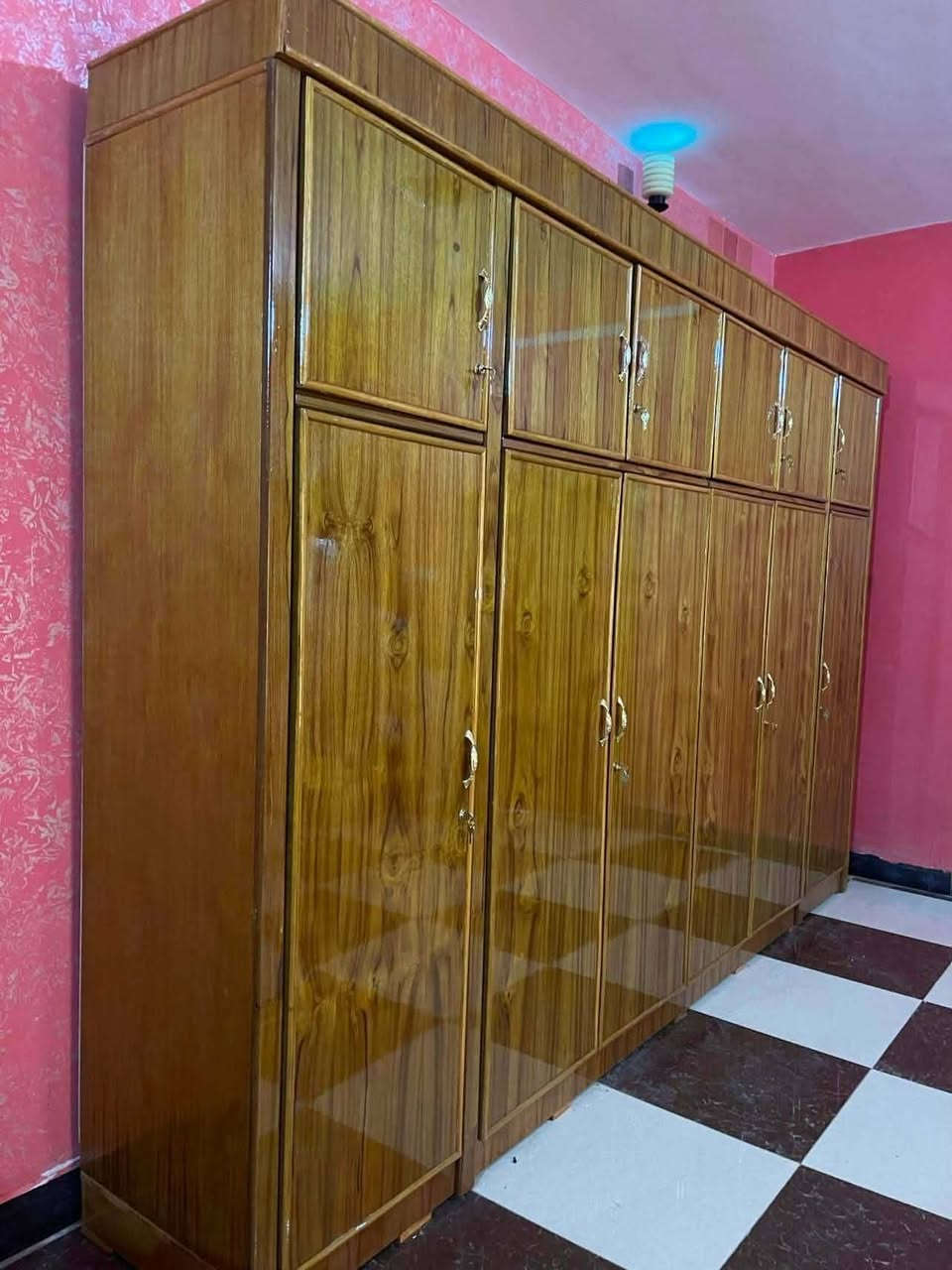 سلام عليكم نجاره تزكام حسب الطلب
يوجد انواع المديلات الحديثه اصباغ حراريه شغل درجه اوله استفسار ***********ناصريه سومر
