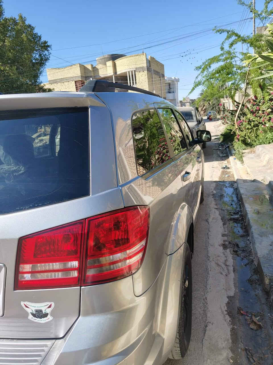 بيع أو مراوس حسب القناعة
سيارة Dodge Journey 2020 
محرك 4 سلندر، تبريد فول قطعة وحدة
كفالة كير (محرك + تبريد) ✔️
🔹 7 راكب – عائلية 
🔹 بصمة تشغيل + بصمة أبواب
🔹 تحكم بالستيرن
🔹 كاميرا + حساسات خلفية
🔹 ويل كروم
📄 سنوية جديدة + رقم جديد (قبل أسبوع)
🚘 السيارة نظيفة جداً – استخدام بيت
📍 الموقع: ذي قار / الشطرة
💰 السعر: 135 وقابل للنقاش
📞 الاتصال:
078-382-13553


**إذا كنت صاحب هذا الإعلان وتريد حذفه لأي سبب، رجاءا أرسل رسالة إلى الدعم الفني**